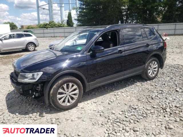 Volkswagen Tiguan 2.0 benzyna 2018r. (WINDSOR)