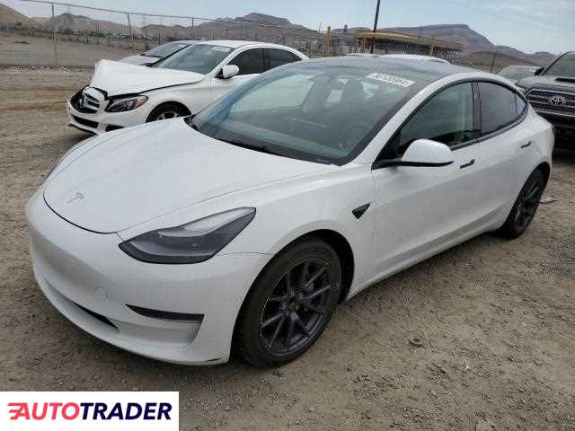 Tesla Model 3 2022