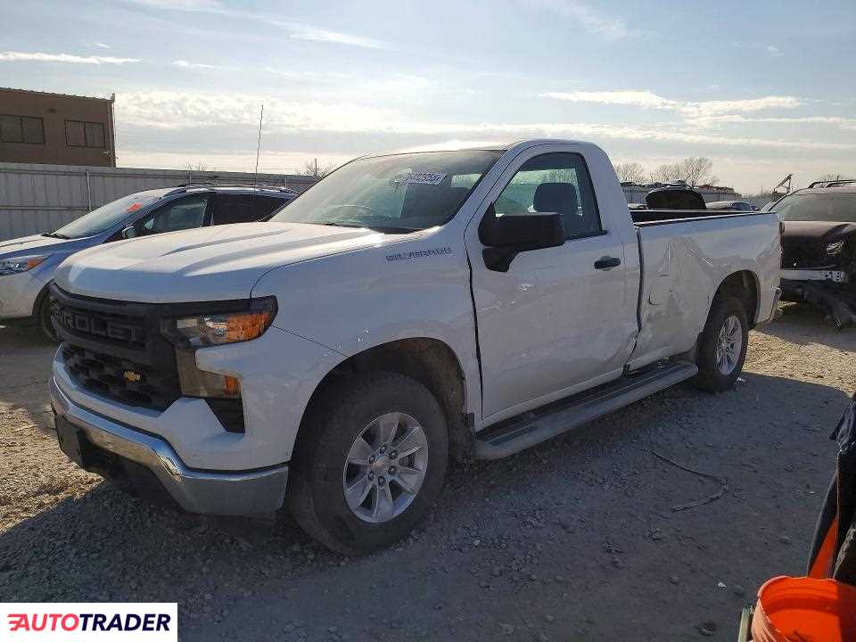 Chevrolet Silverado 2023 5