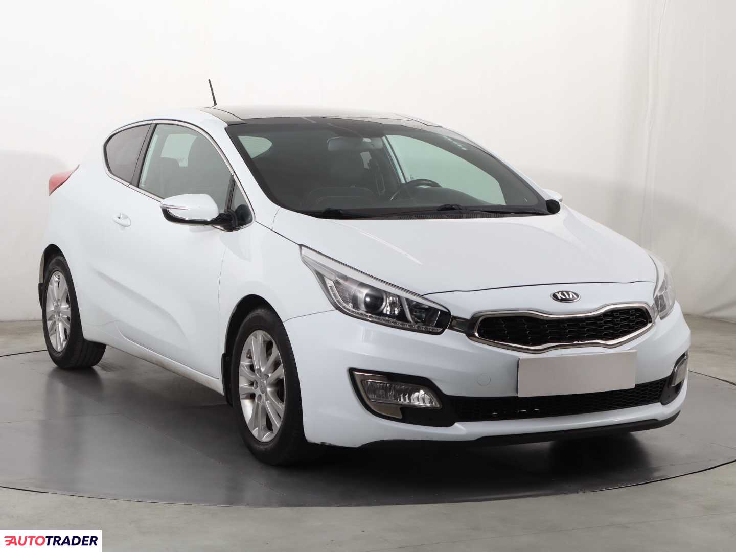 Kia Ceed 2014 1.6 132 KM Kia Ceed 2014 1.6 132 KM