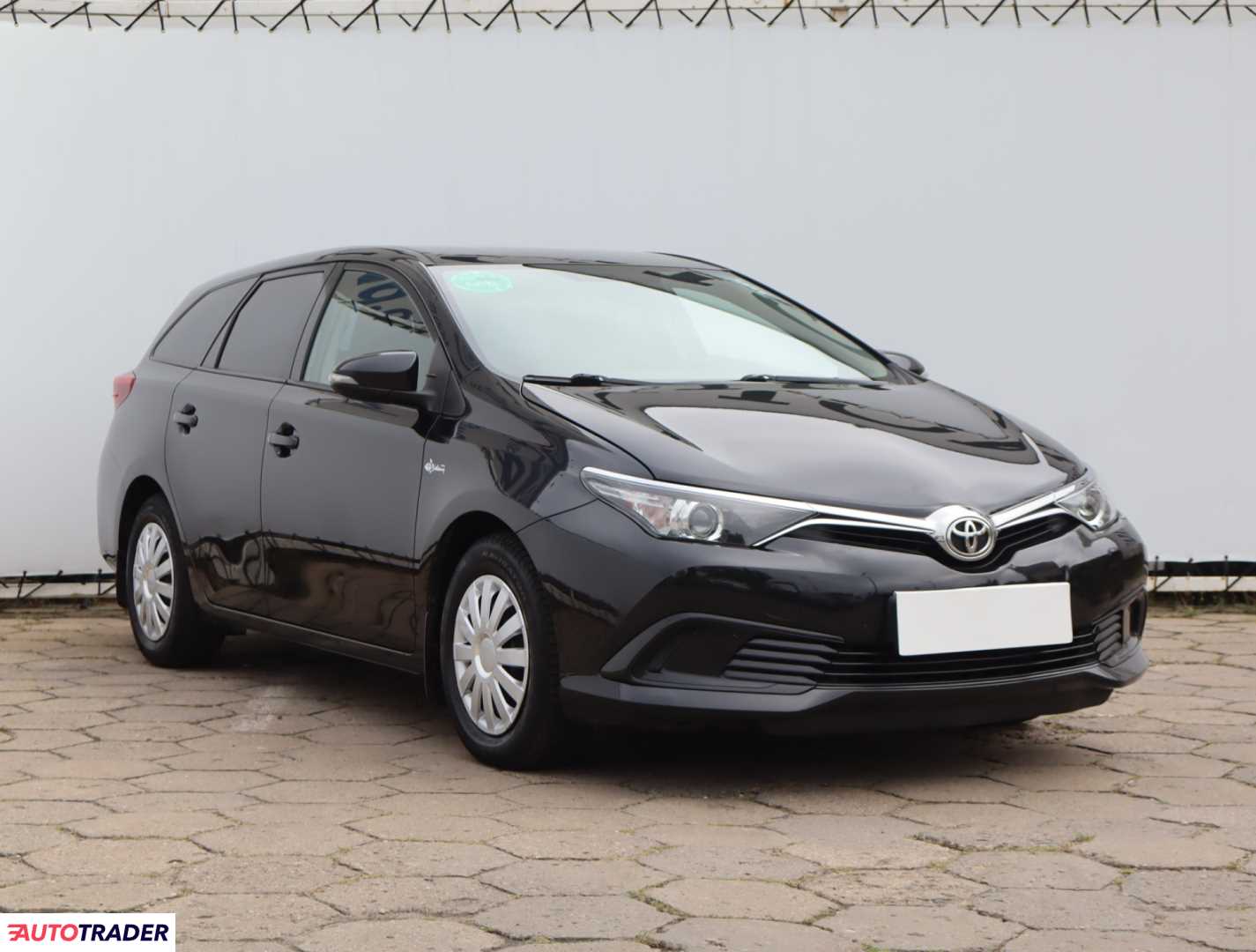 Toyota Auris 2016 1.6 130 KM Toyota Auris 2016 1.6 130 KM