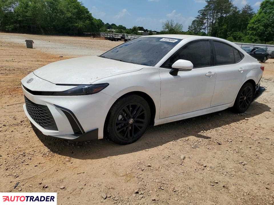 Toyota Camry 2025 2