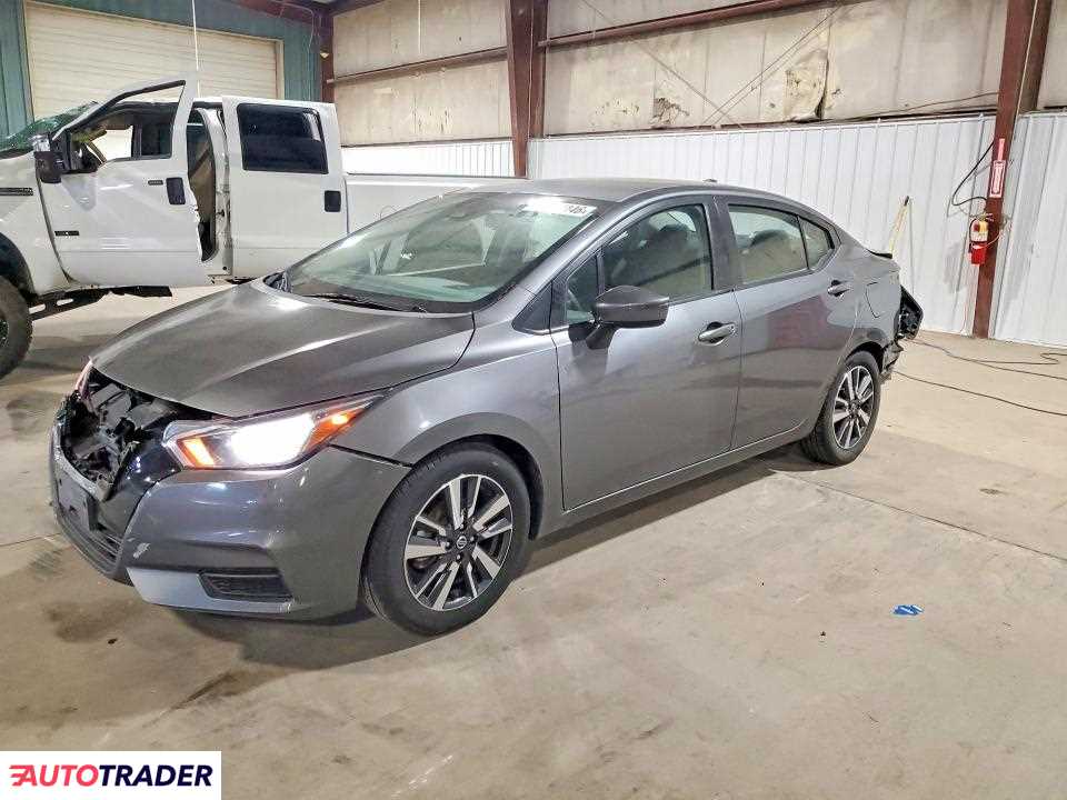 Nissan Versa 2020 1