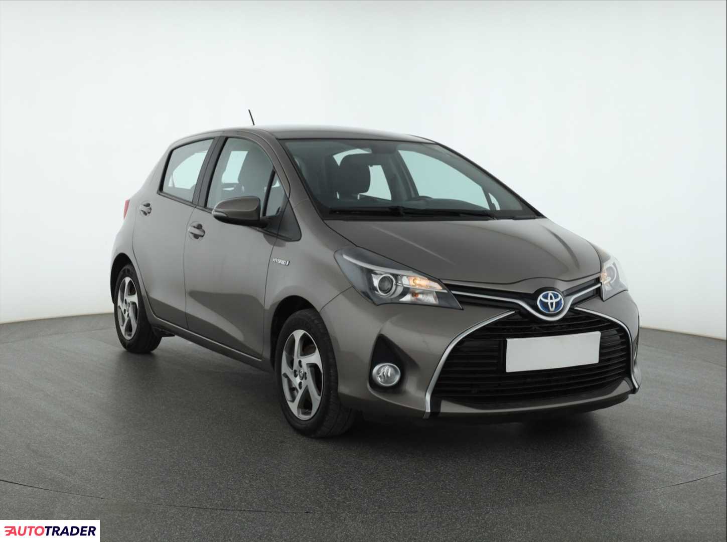 Toyota Yaris 2015 1.5 99 KM Toyota Yaris 2015 1.5 99 KM