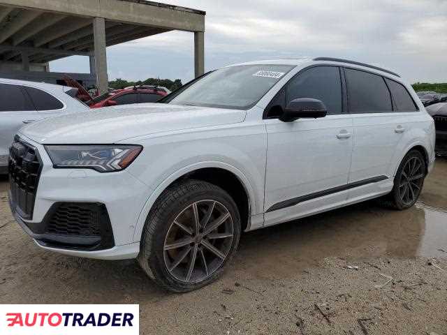 Audi Q7 2021 4