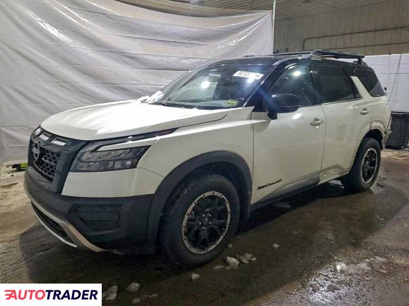 Nissan Pathfinder 2023 3