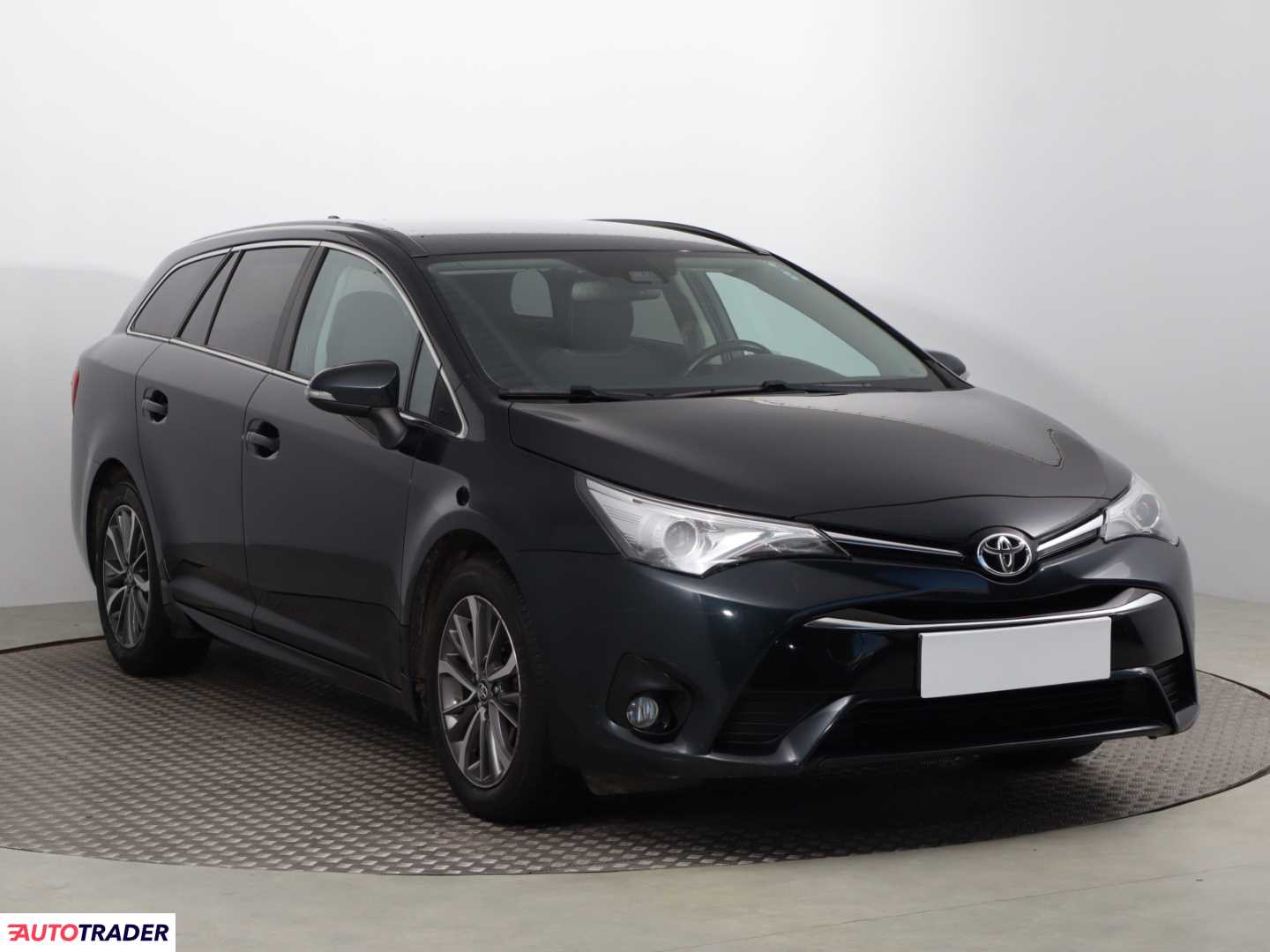 Toyota Avensis 2017 1.8 144 KM