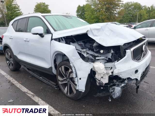 Volvo XC40 2024 2