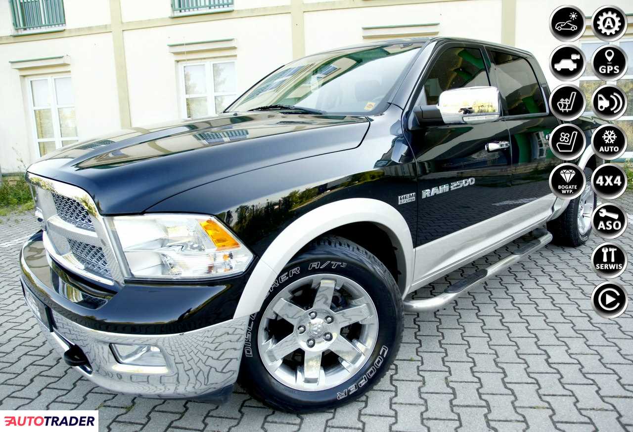 Dodge Ram 2011 5.7 400 KM Dodge Ram 2011 5.7 400 KM