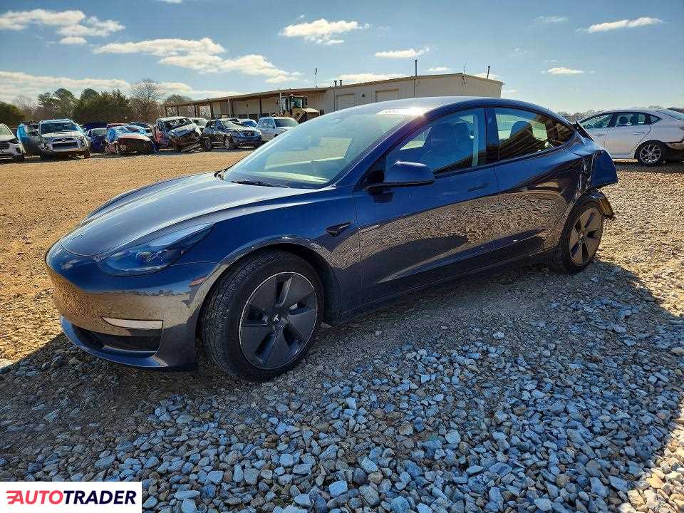 Tesla Model 3 2023