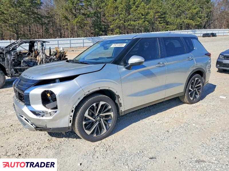 Mitsubishi Outlander 2023 2