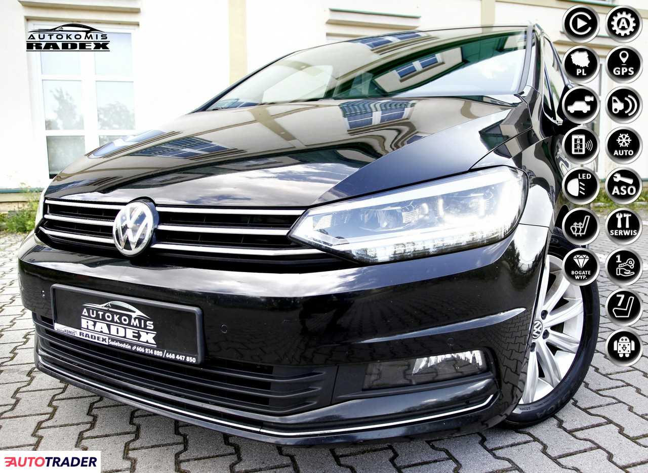 Volkswagen Touran 2018 2.0 150 KM