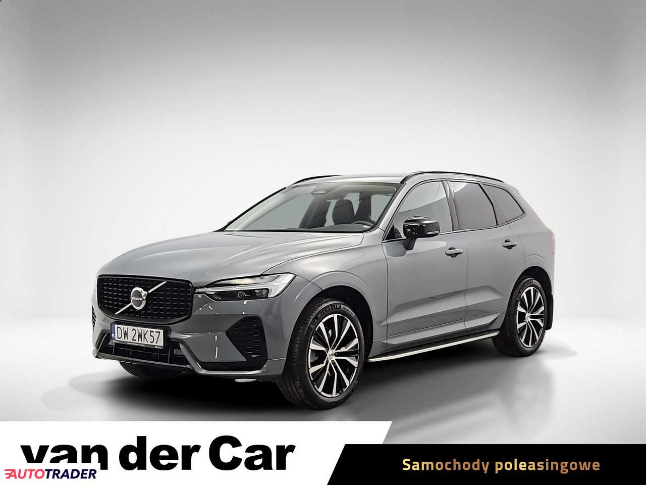 Volvo XC60 2023 2.0 197 KM
