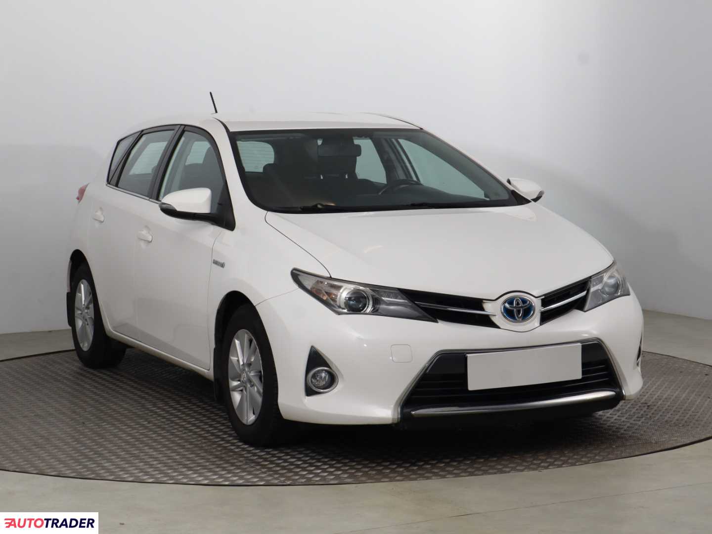 Toyota Auris 2014 1.8 134 KM