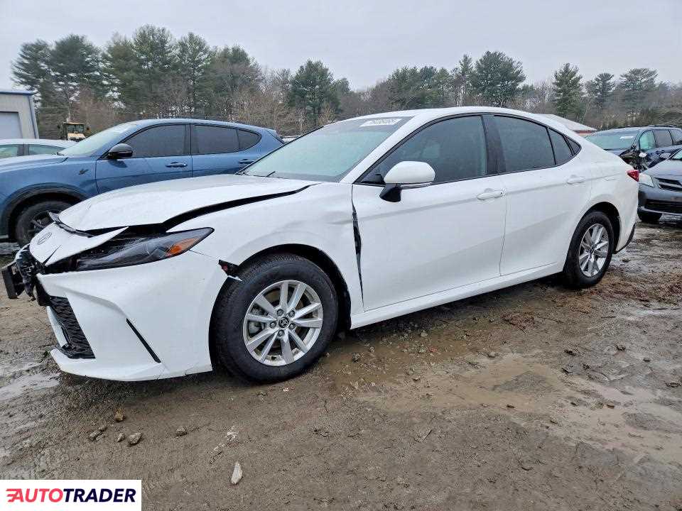 Toyota Camry 2025 2