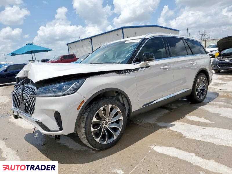 Lincoln Aviator 2025 3 Lincoln Aviator 2025 3