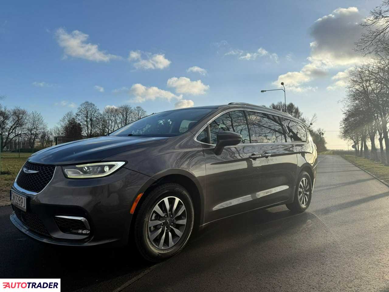 Chrysler Pacifica 2021 3.6 291 KM