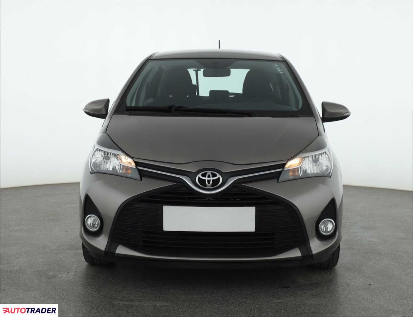 Toyota Yaris 2014 1.3 97 KM