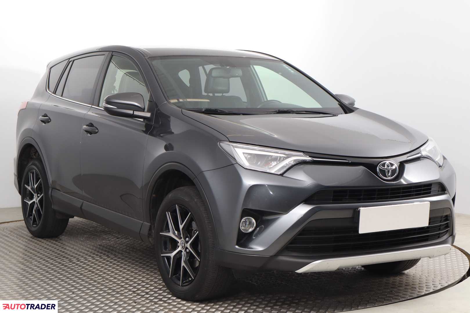 Toyota RAV 4 2.0 122 KM 2015r. (Piaseczno)