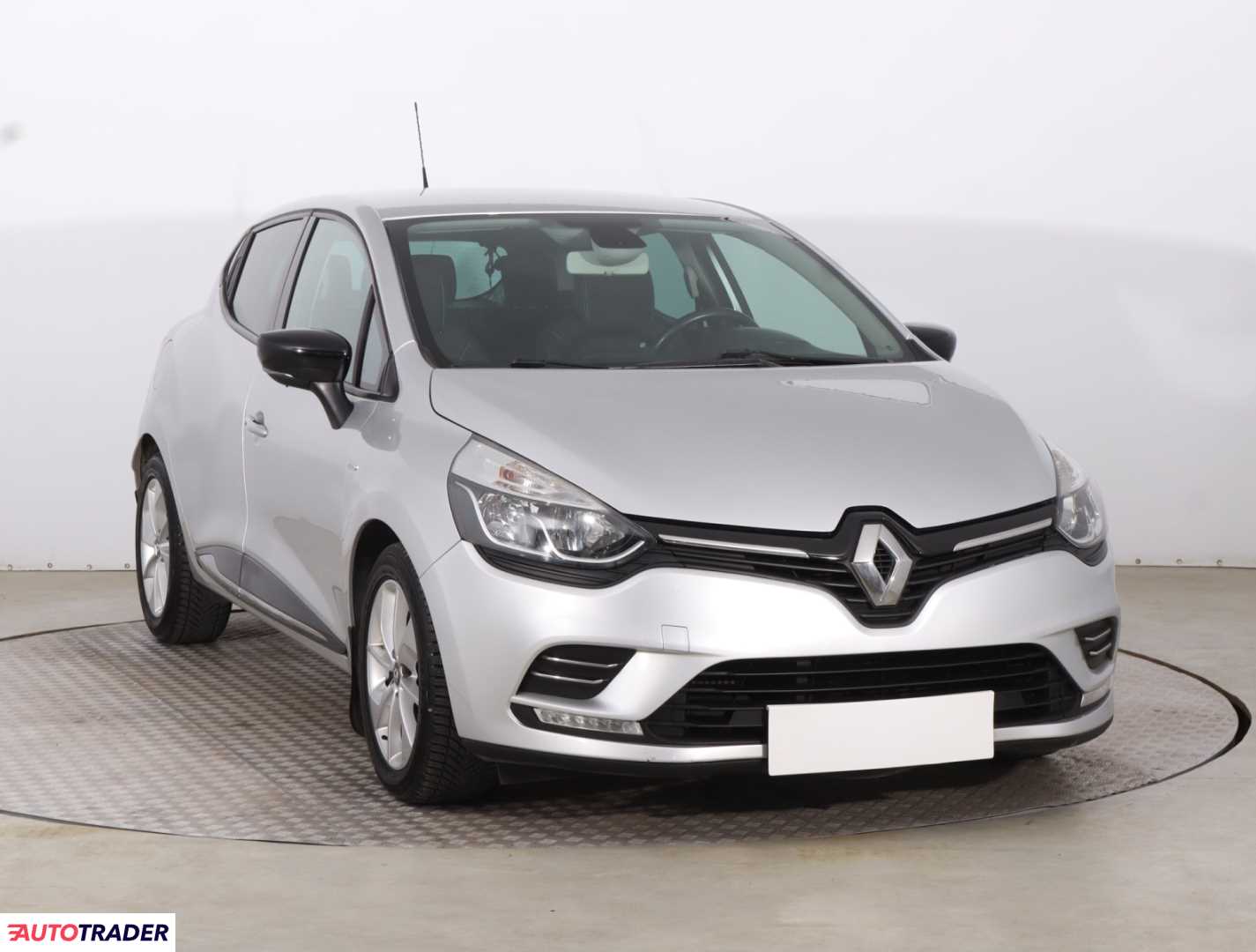 Renault Clio 2016 0.9 88 KM