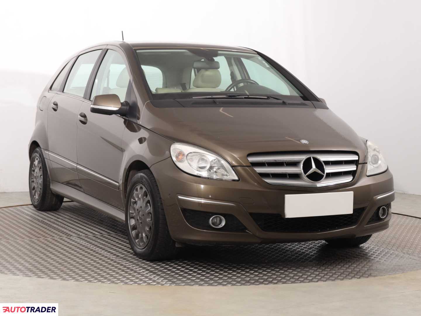 Mercedes B-klasa 2010 2.0 107 KM
