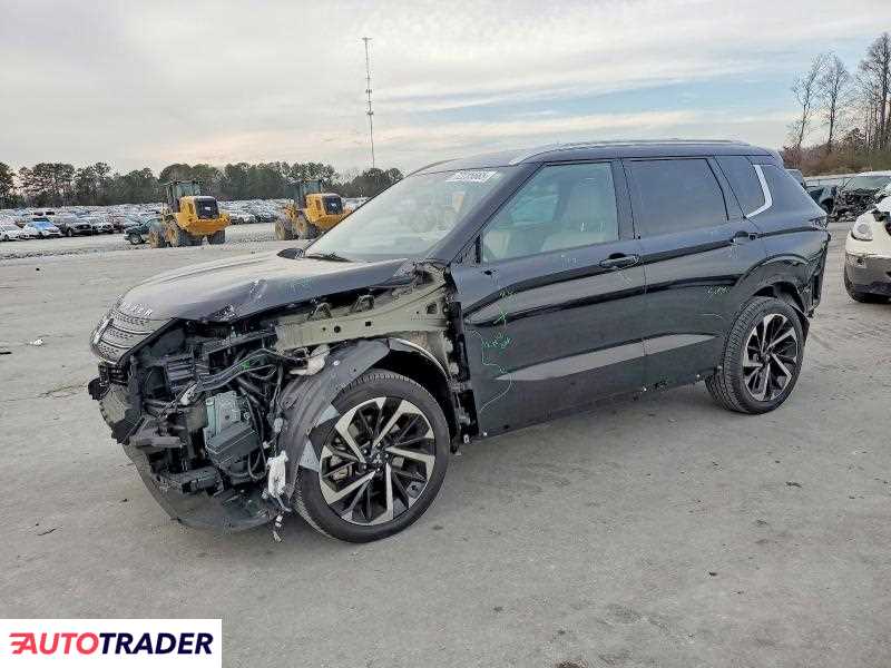 Mitsubishi Outlander 2023 2