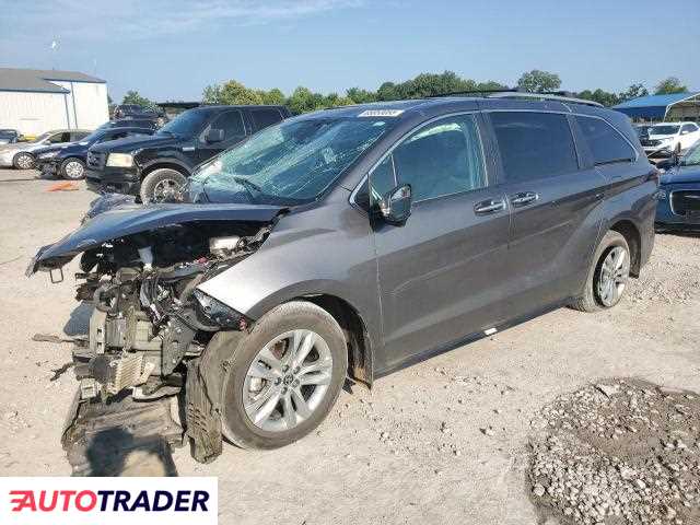 Toyota Sienna 2024 2