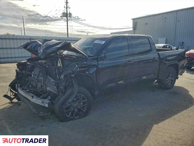 Toyota Tundra 2023 3