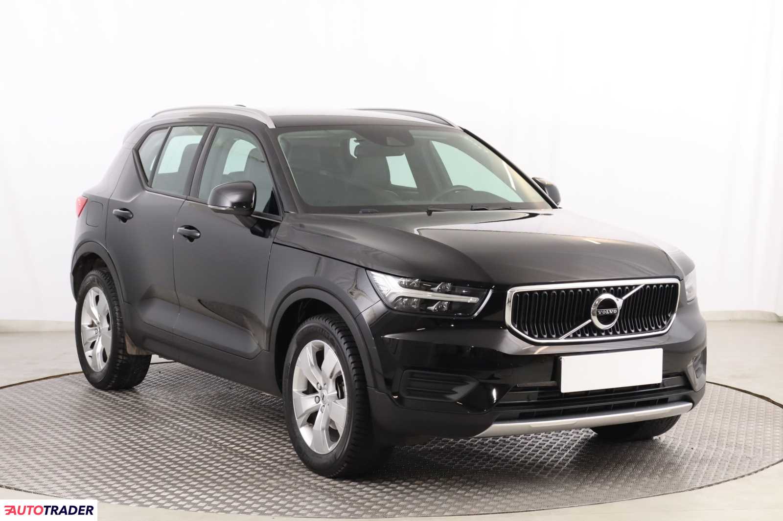Volvo XC40 2018 2.0 147 KM