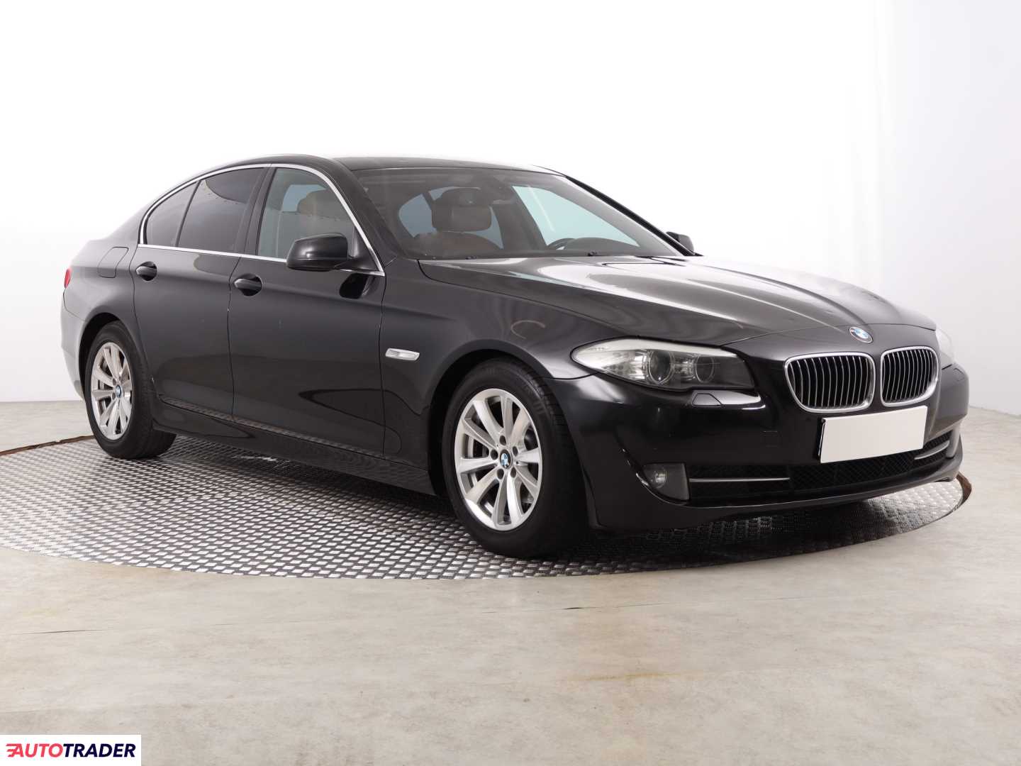 BMW 520 2012 2.0 181 KM