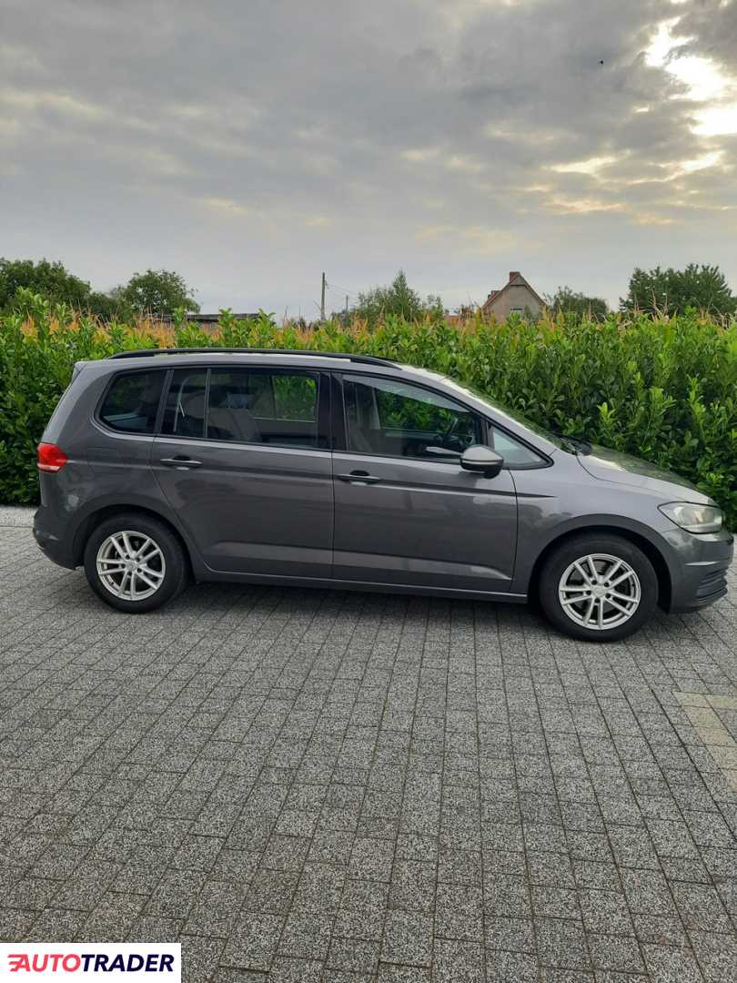 Volkswagen Touran 2017 1.6 115 KM