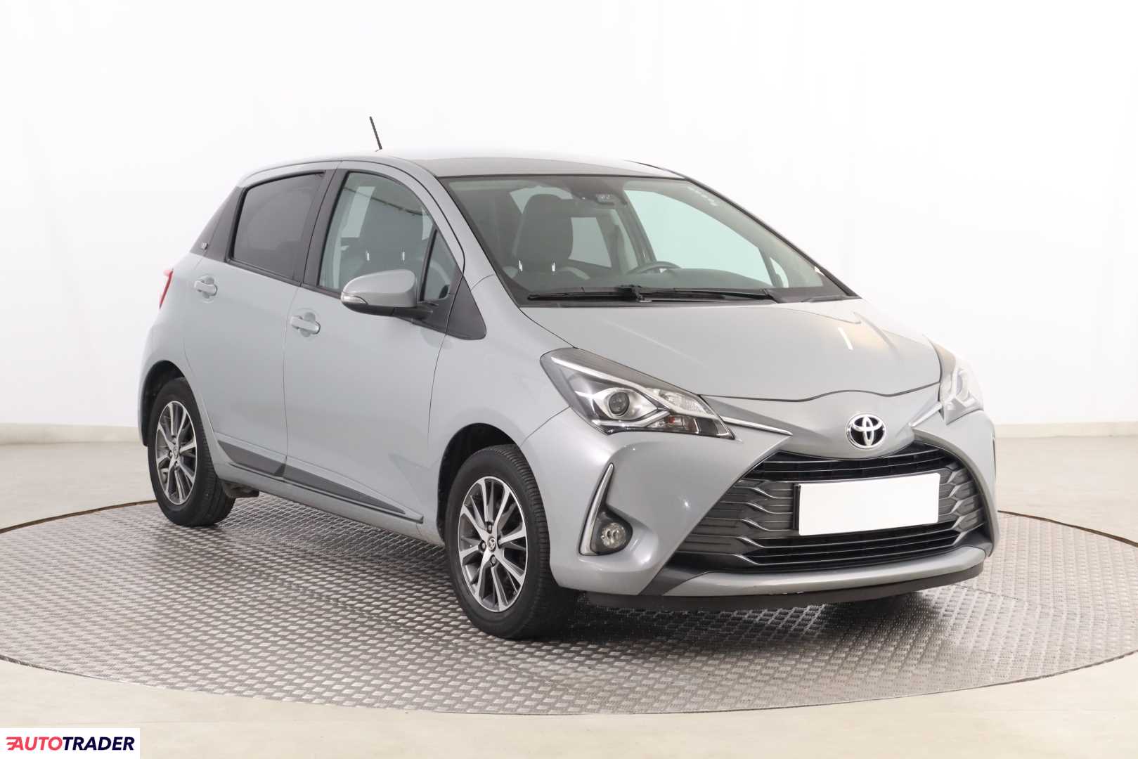 Toyota Yaris 2019 1.5 109 KM