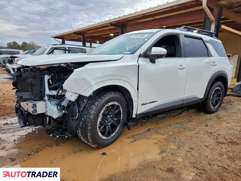 Nissan Pathfinder 2025 3