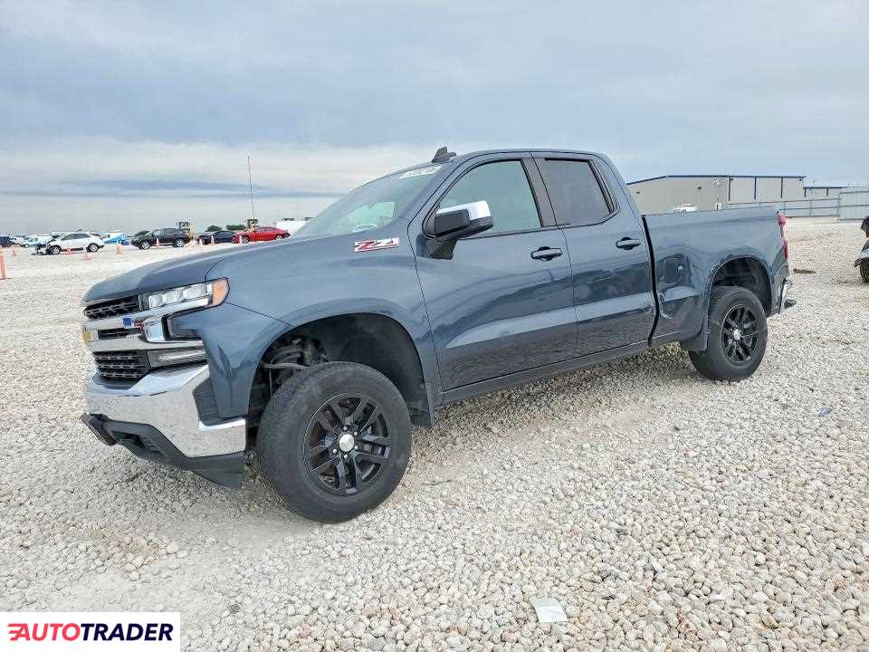 Chevrolet Silverado 2020 5