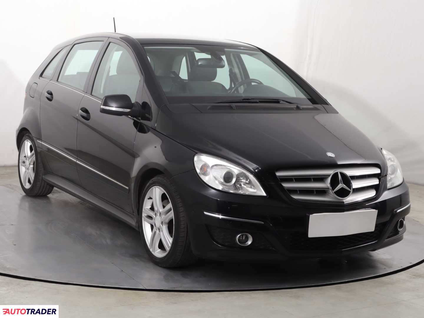 Mercedes B-klasa 2009 2.0 107 KM
