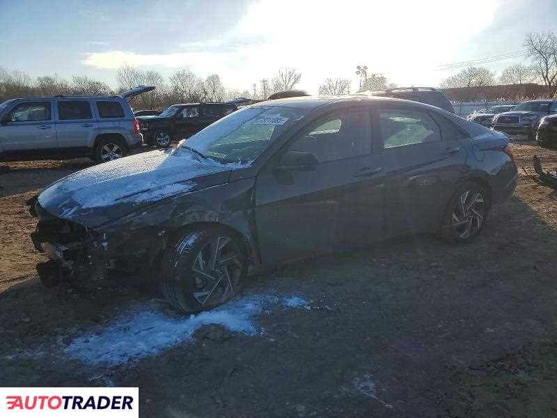 Hyundai Elantra 2025 2