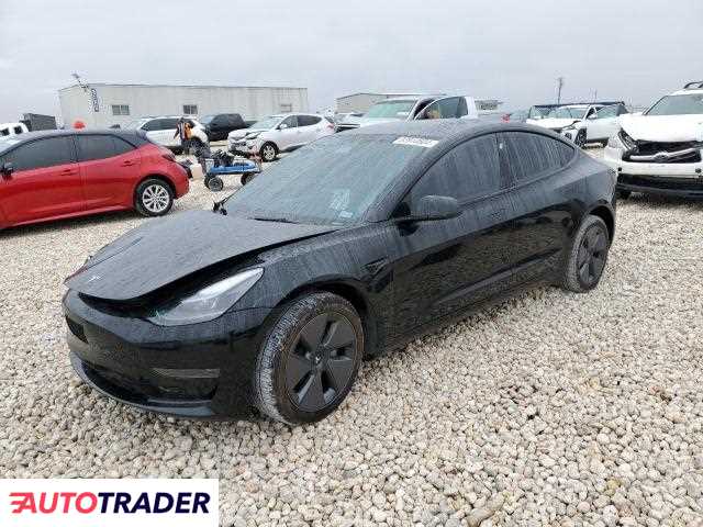 Tesla Model 3 2023
