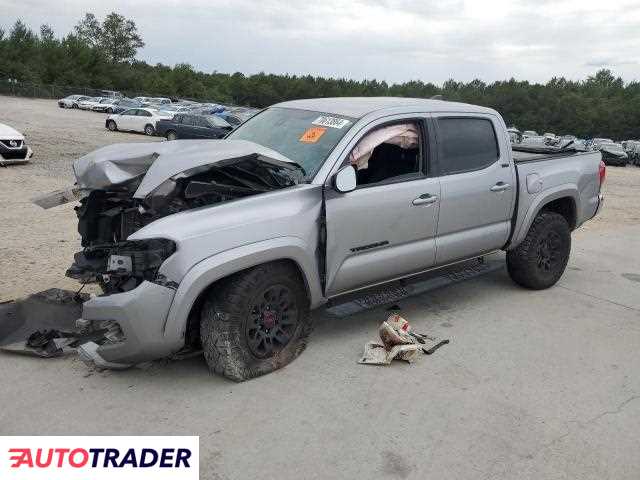 Toyota Tacoma 3.0 benzyna 2021r. (GASTON)