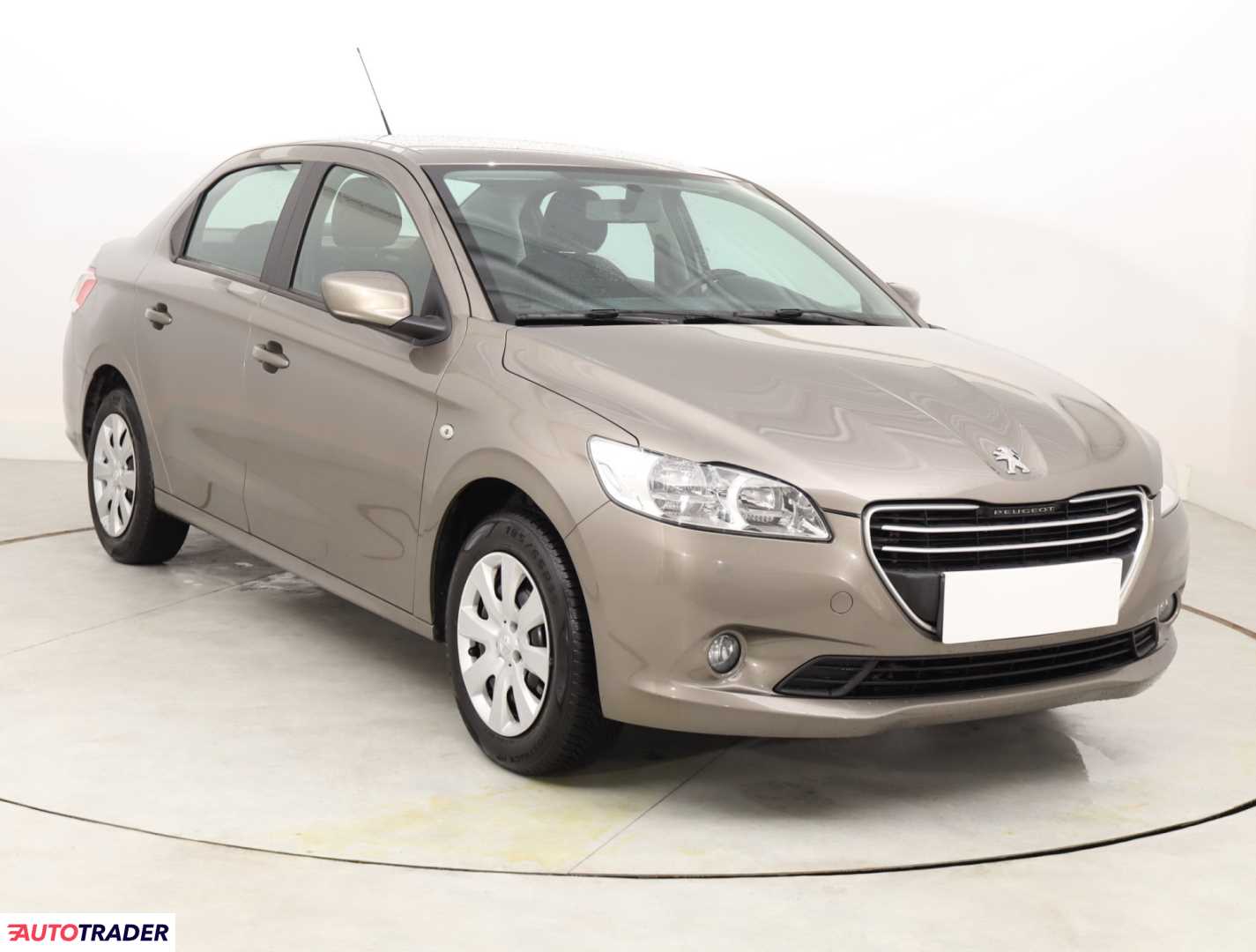 Peugeot 301 2015 1.2 80 KM