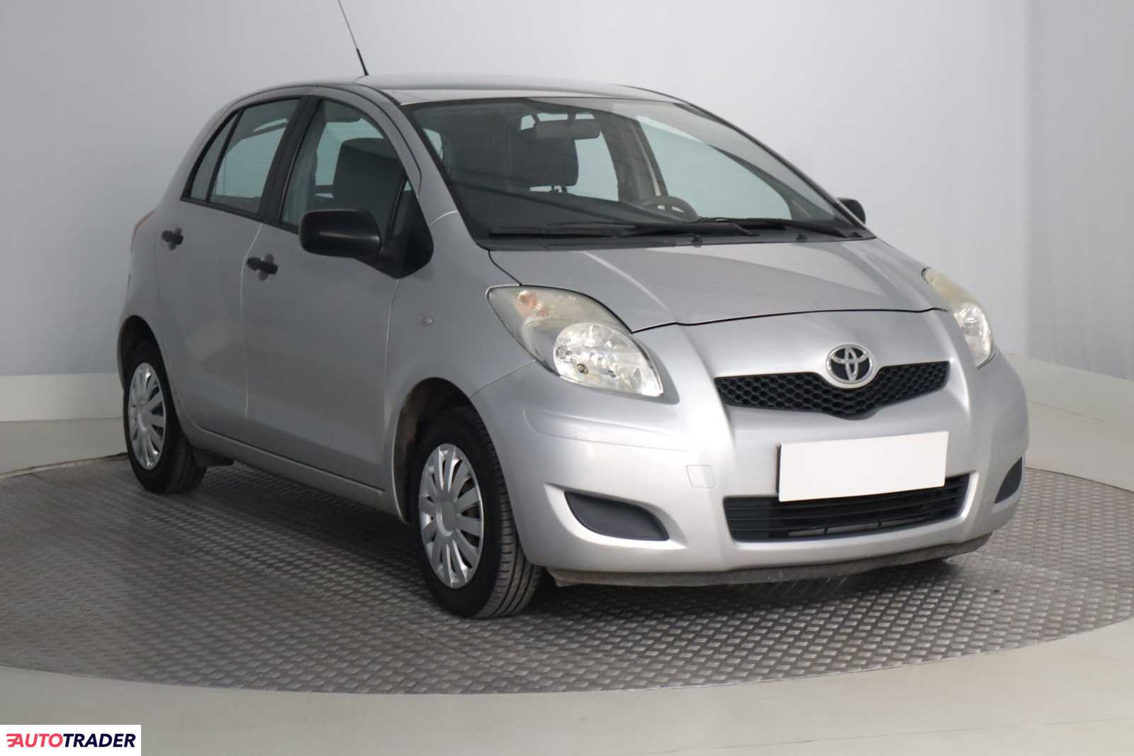 Toyota Yaris 2011 1.0 68 KM