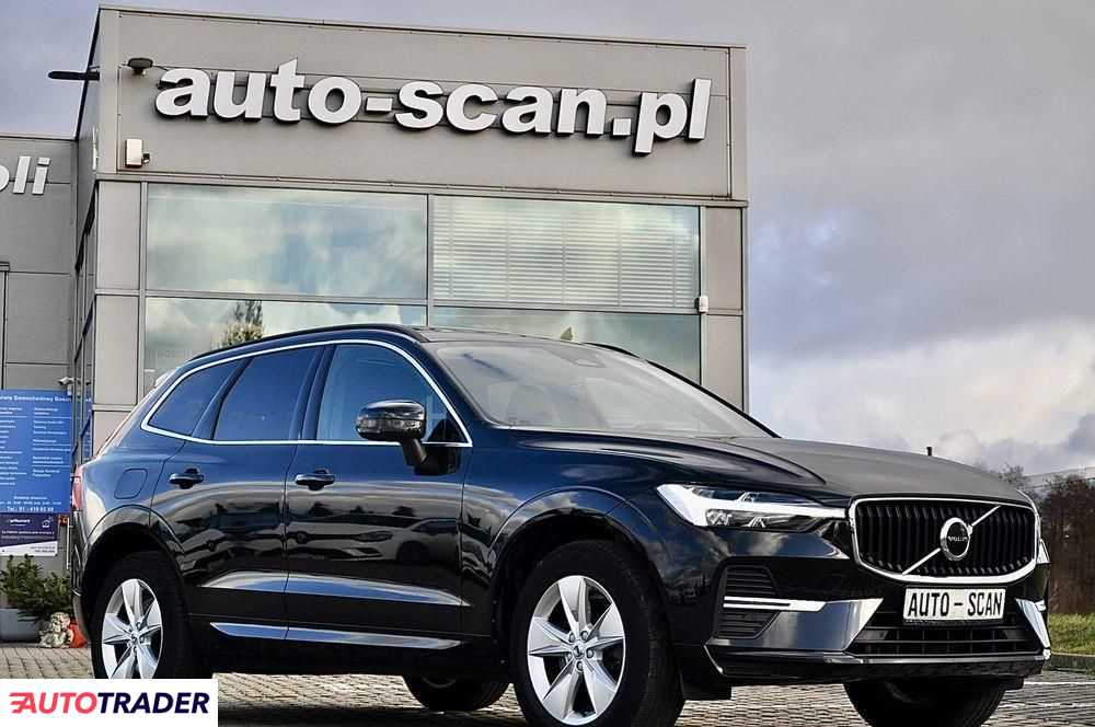 Volvo XC60 2021 2.0 197 KM