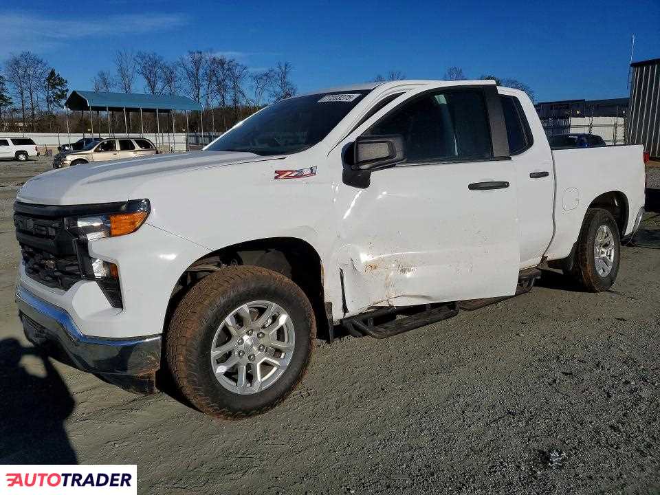Chevrolet Silverado 2023 5