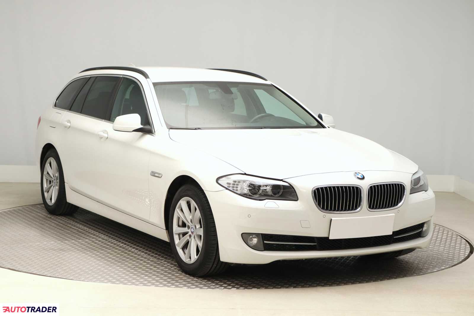BMW 520 2013 2.0 181 KM