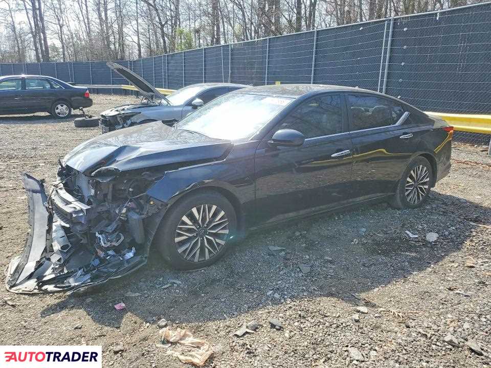 Nissan Altima 2023 2