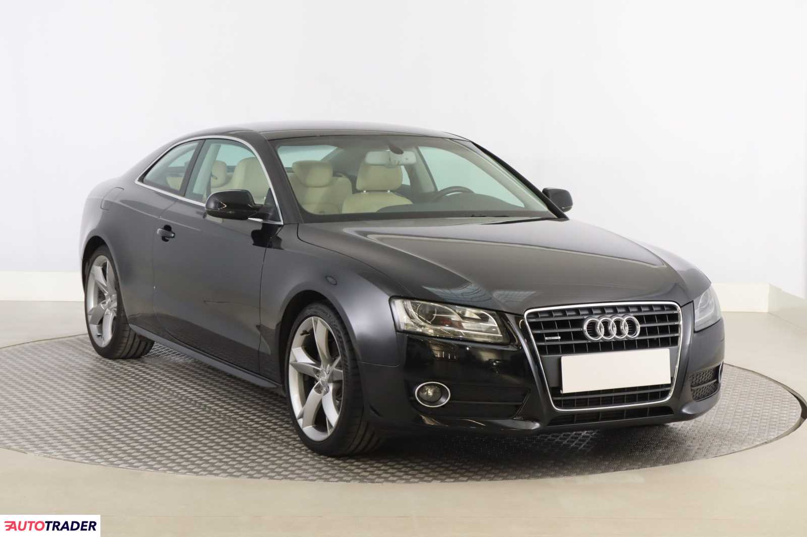 Audi A5 2010 2.0 207 KM