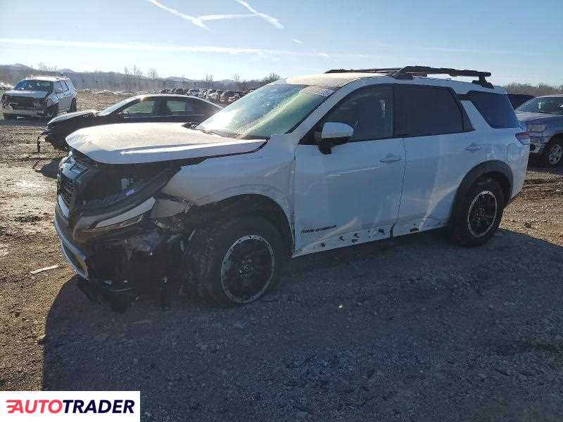 Nissan Pathfinder 2025 3