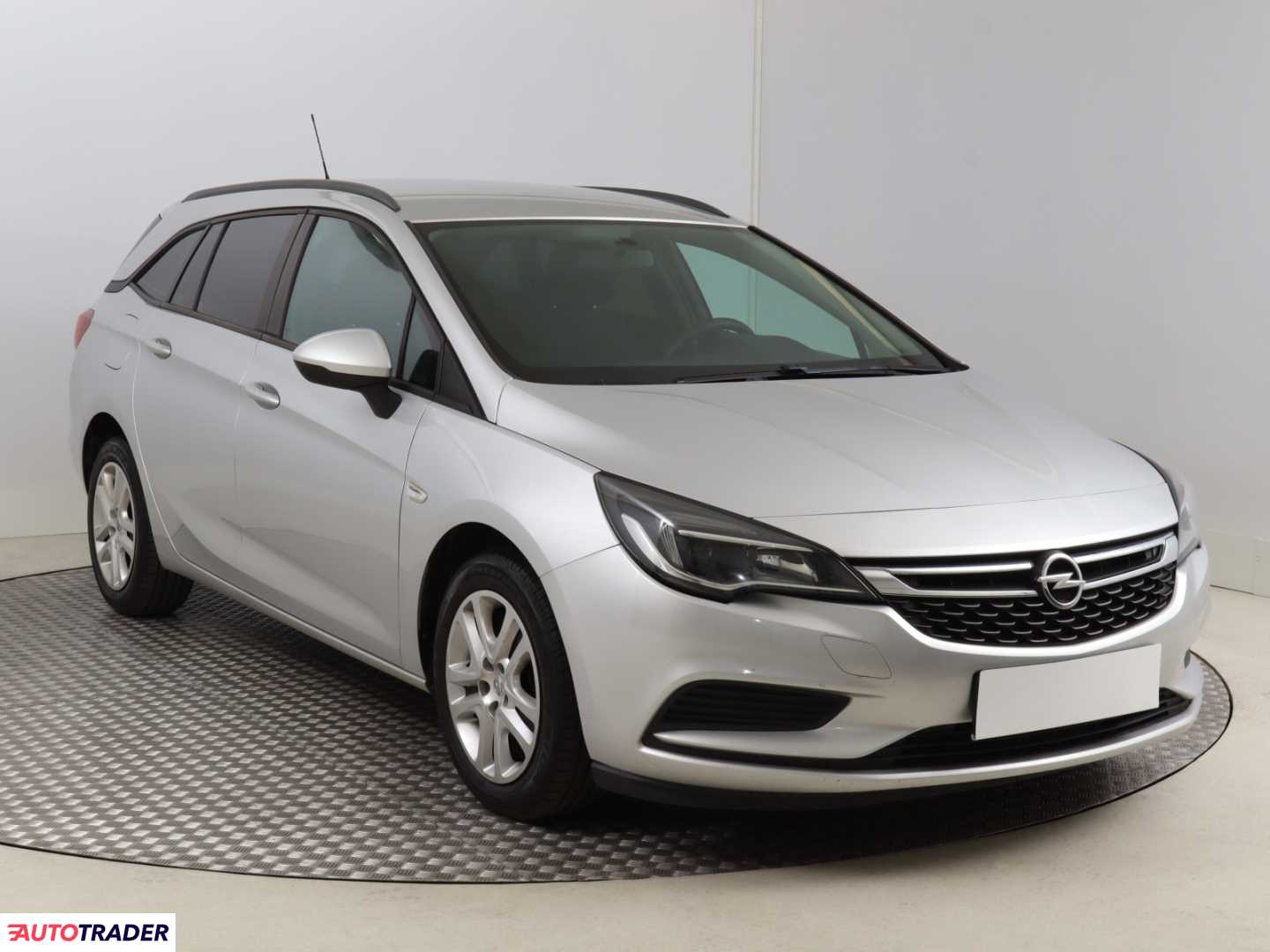 Opel Astra 2017 1.6 108 KM