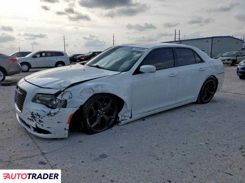 Chrysler 300C 2023 3