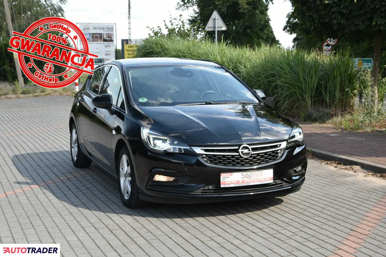 Opel Astra 2018 1.4 125 KM