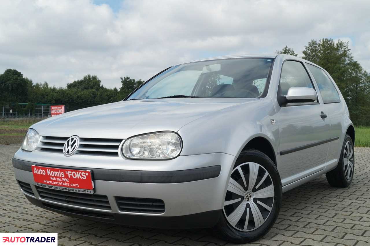 Volkswagen Golf 2001 1.6 105 KM